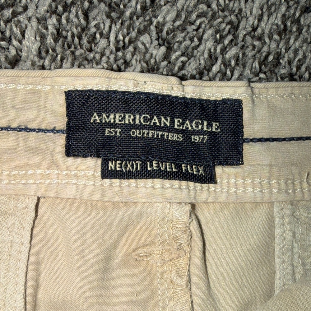 American Eagle Men’s Shorts - Picture 3 of 4